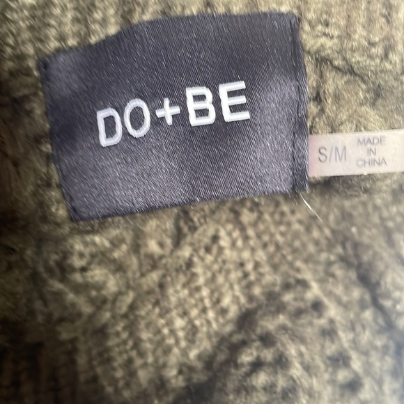 AUTHENTIC- VINTAGE.                              COWL NECK PONCHO - Picture 5 of 5